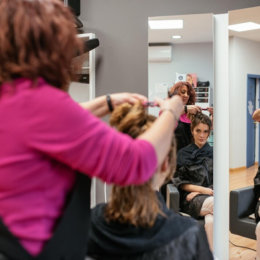 Pourquoi faire un diagnostic capillaire en salon chez un professionnel